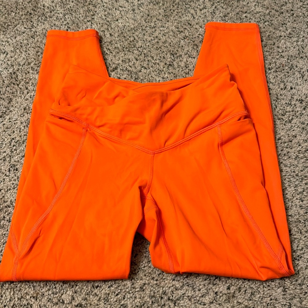 🛑3 for $30🛑Fabletics Criss Cross 7/8 leggings